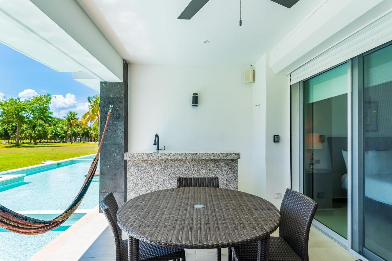 Mareazul Beach Front Condos At 普拉亚卡门 外观 照片