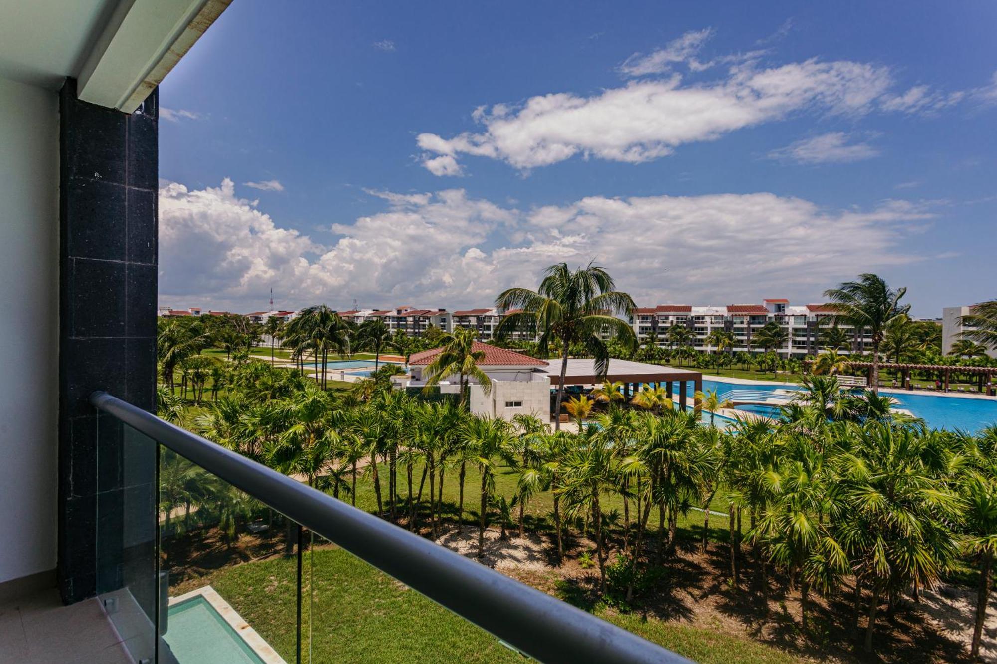Mareazul Beach Front Condos At 普拉亚卡门 外观 照片